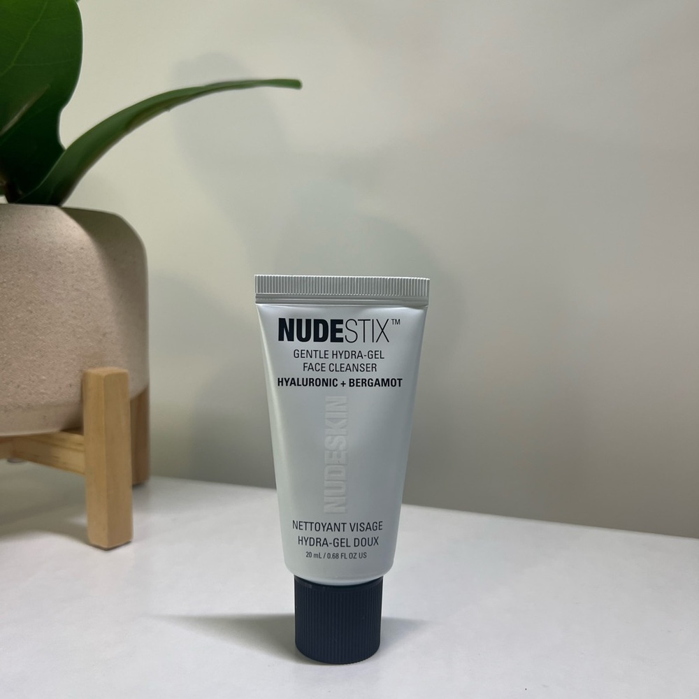 Nudestix Gentle Hydra gel face cleanser Hyaluronic + Bergamot 20ml